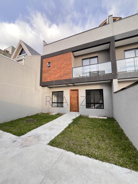 Triplex novo e pronto para morar!