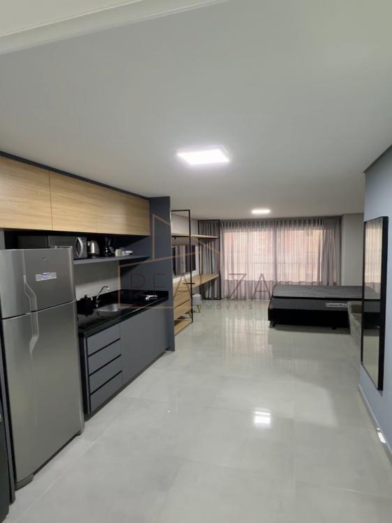 STUDIO MOBILIADO A 80 METROS DO FESTVAL AV. REPUBLICA ARGENTINA - VILA IZABEL